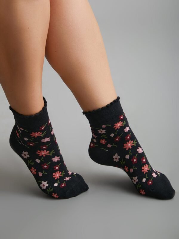 3 Pairs Ditsy Floral Mid-Calf Socks
